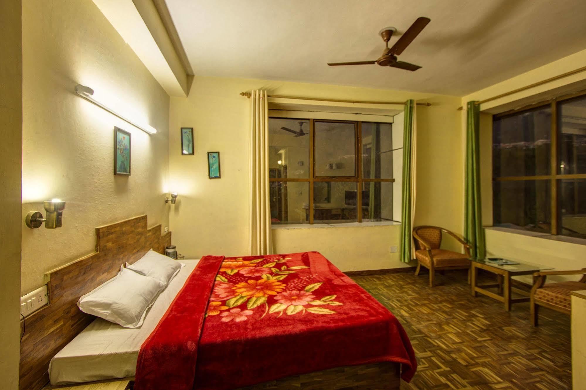 Kalinga Grand Hotel Manāli Εξωτερικό φωτογραφία