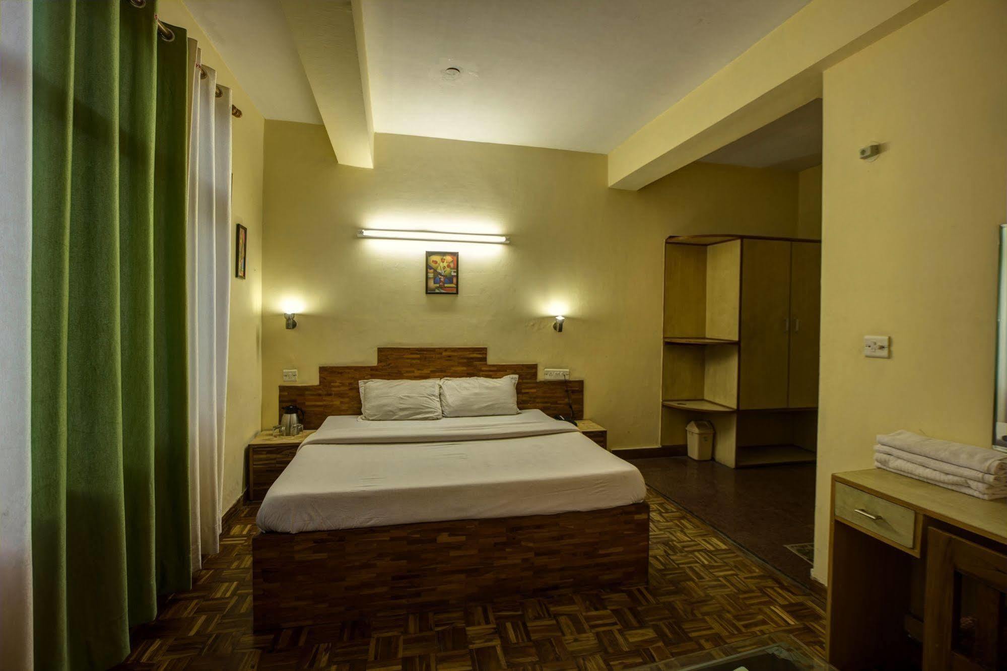 Kalinga Grand Hotel Manāli Εξωτερικό φωτογραφία