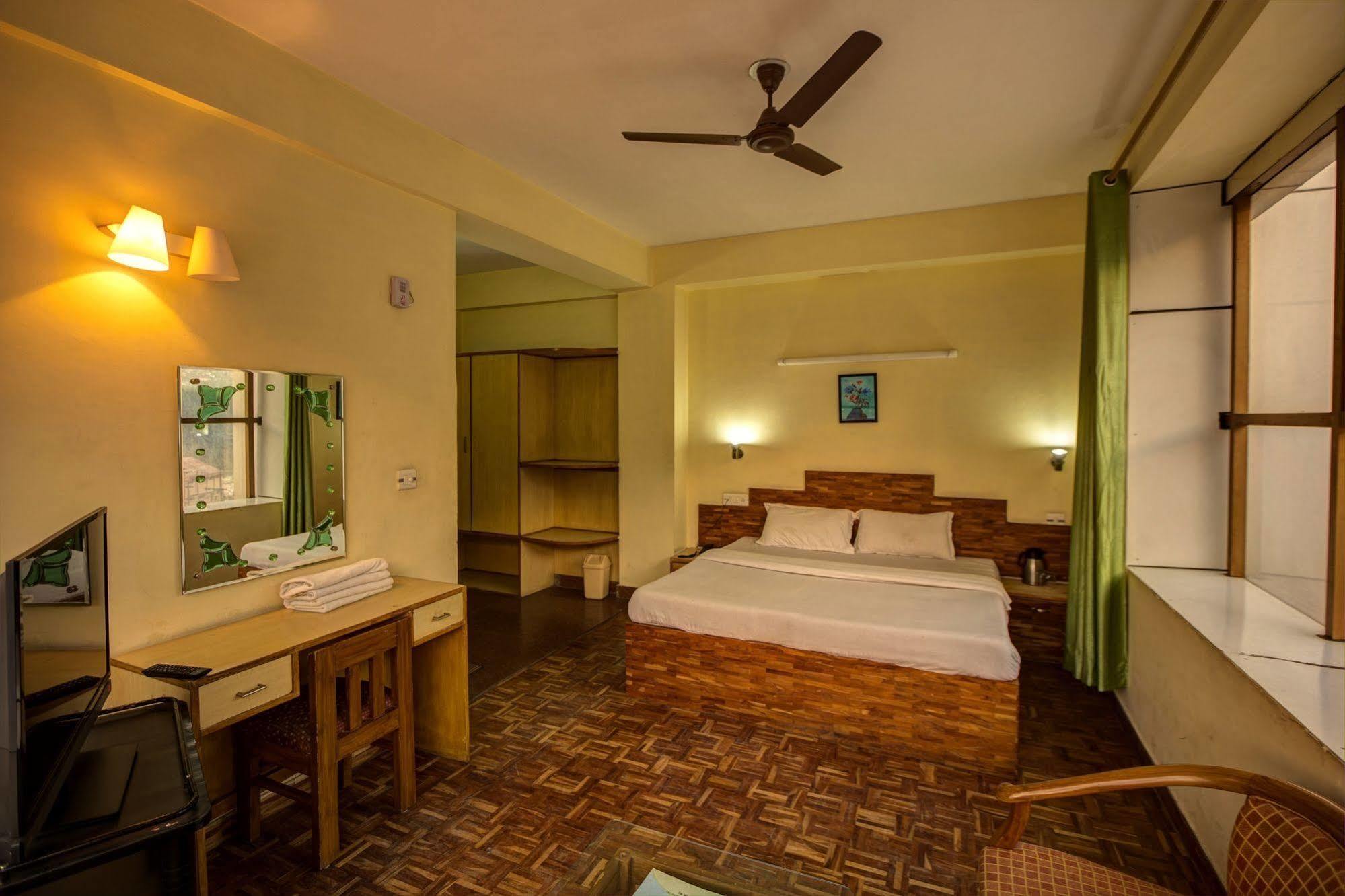 Kalinga Grand Hotel Manāli Εξωτερικό φωτογραφία